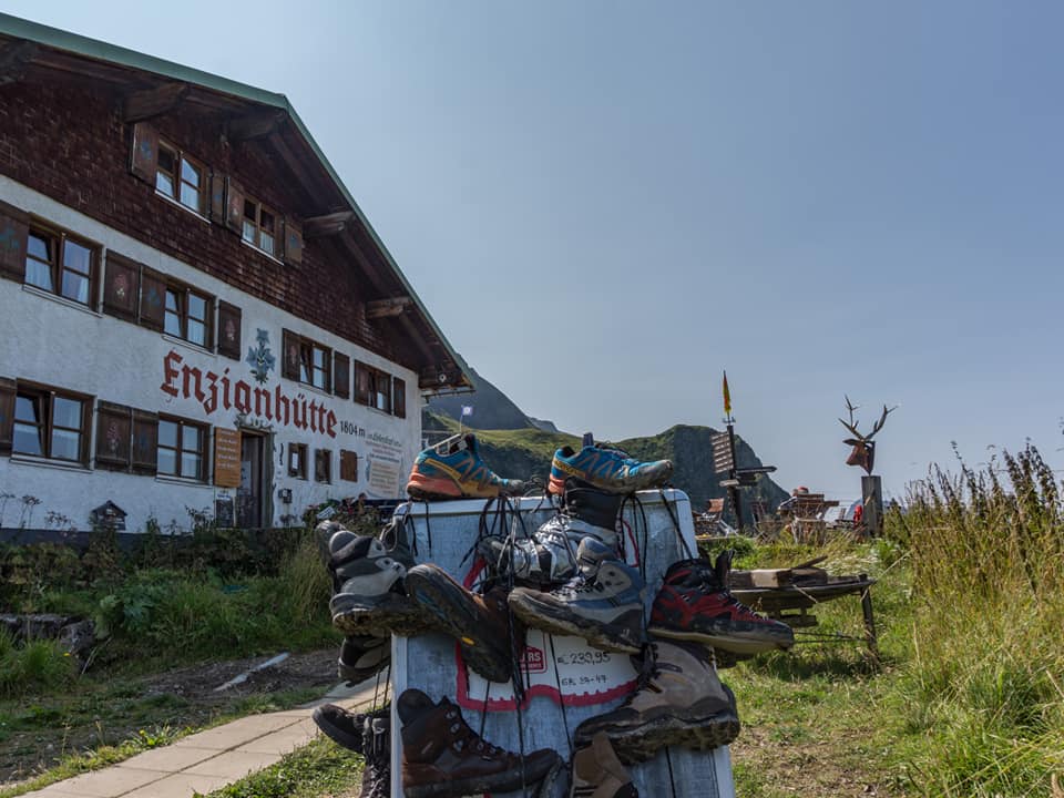 enzianhuette  bergschön fraubergschön