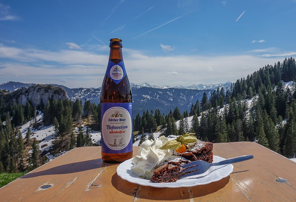 FRAU BERGSCHÖN OBERALLGÄU GRÜNTEN