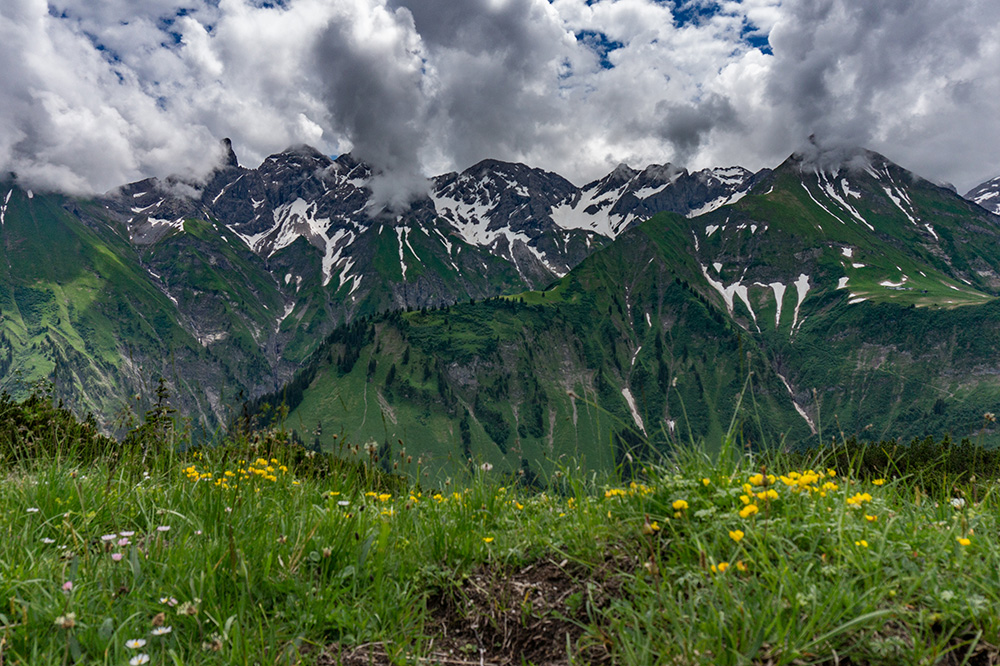 Frau Bergschön Oberallgäu Oberstdorf Guggersee Bergtour