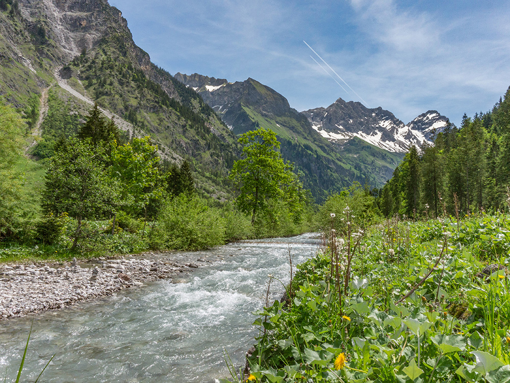 Frau Bergschön Oytal Oberstdorf Biketour