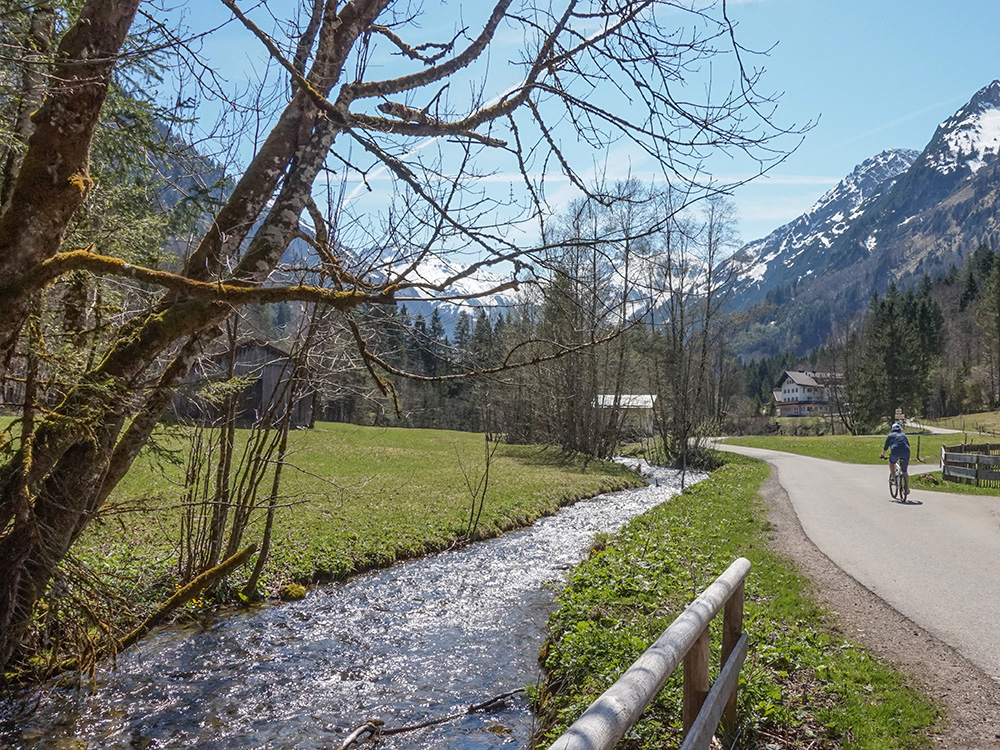 Frau Bergschön Oberallgäu Spielmannsau