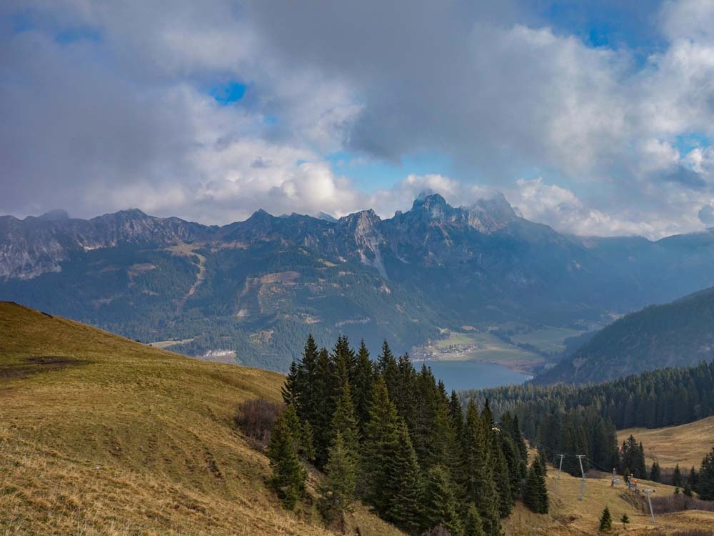 vilsalpsee tannheimer tal bergschön frau bergschön