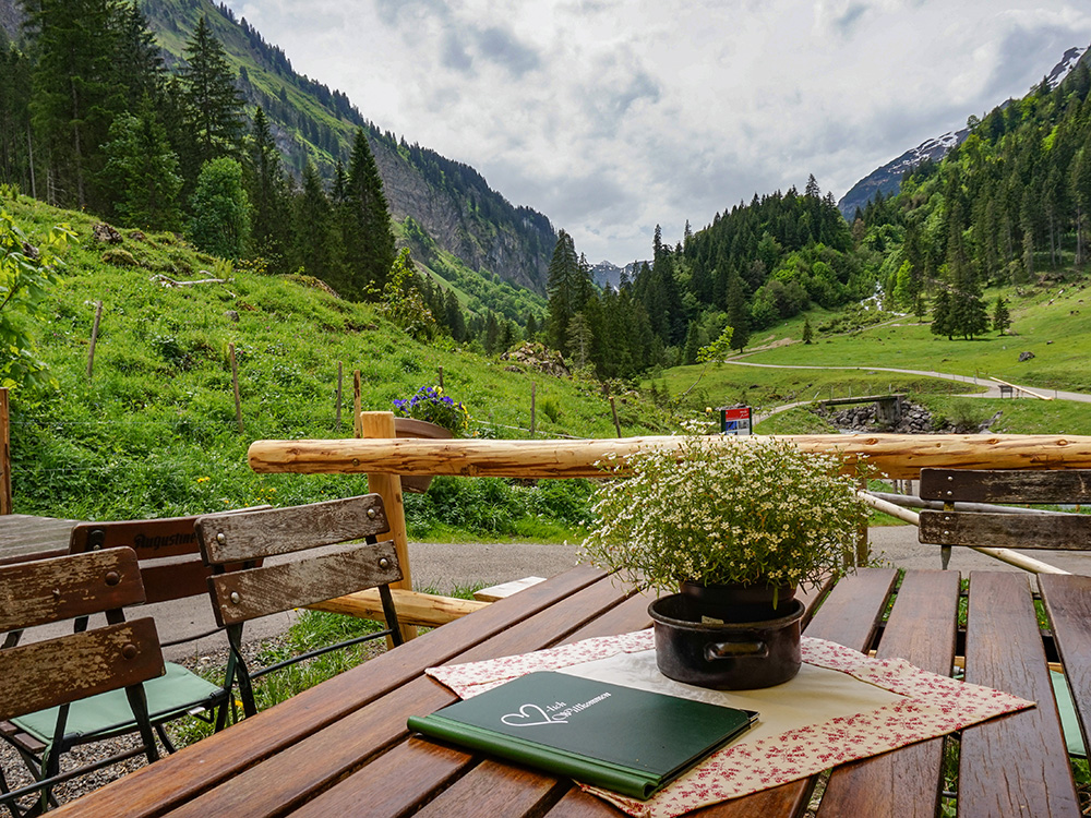 Frau Bergschön Oberallgäu Rappental Tour E-Bike Ebike EMountainbike