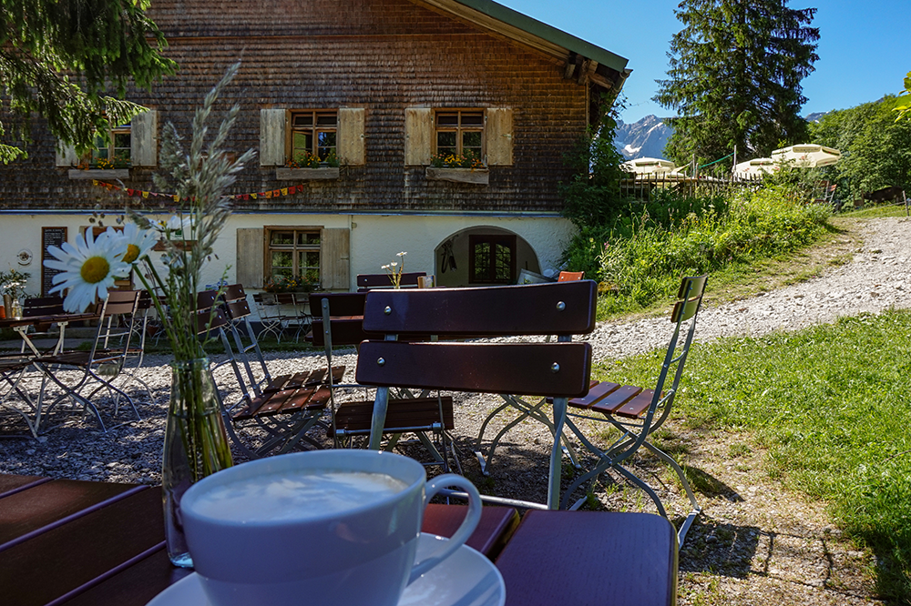 Frau Bergschön Retterschwangertal