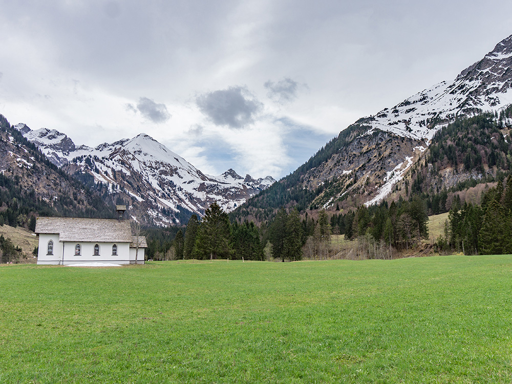 Frau Bergschön Freibergsee ins Stillachtal