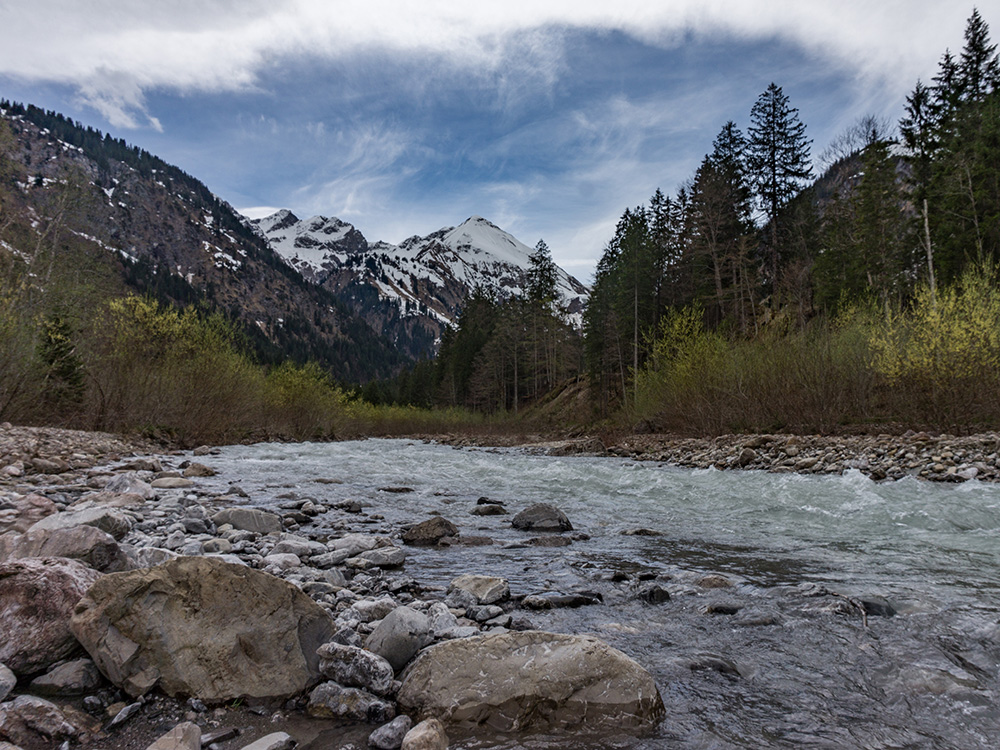 Frau Bergschön Freibergsee ins Stillachtal