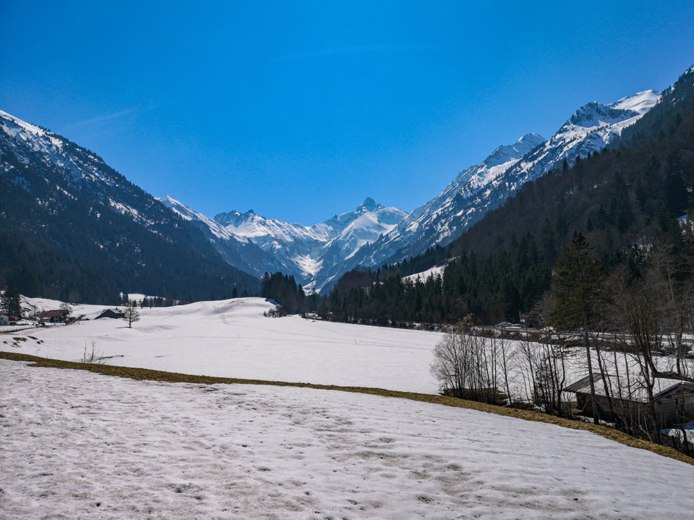 Frau Bergschön Trettachtal Oberstdorf