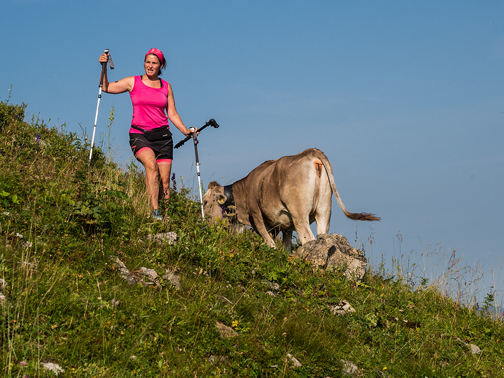 Frau Bergschoen Oytal Alpgenuss Käseralpe Gutenalpe Oberstdorf