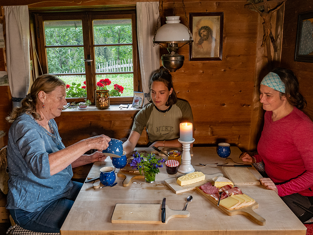 Frau Bergschoen Alpe Plättele Hintersteinertal