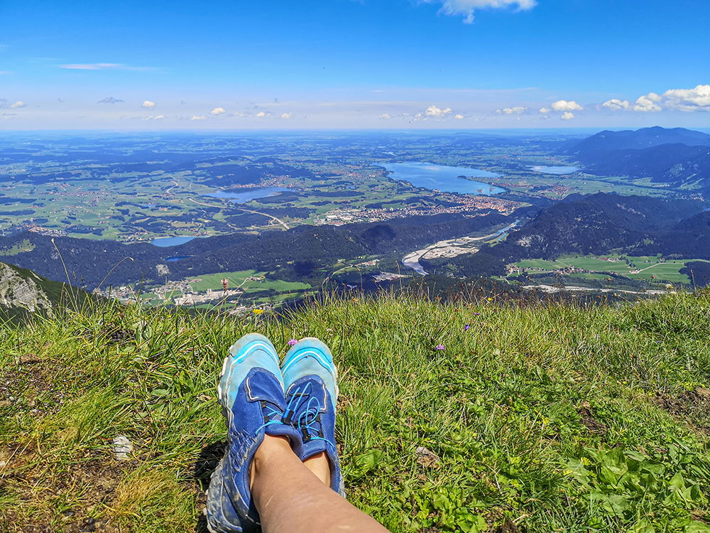 Frau Bergschoen Oytal Alpgenuss Käseralpe Gutenalpe Oberstdorf