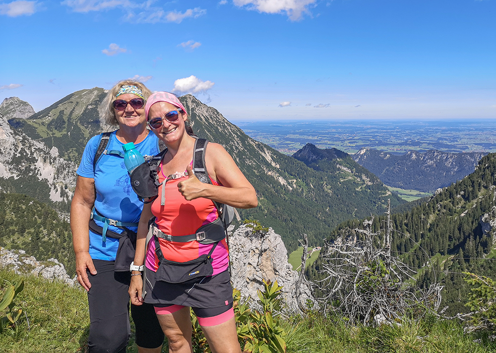 Frau Bergschoen Oytal Alpgenuss Käseralpe Gutenalpe Oberstdorf