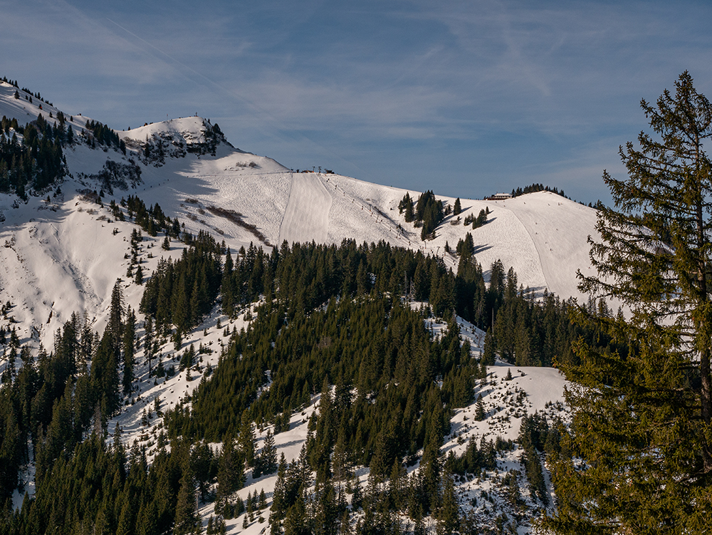 Frau Bergschön Naturschneeparadies Nesselwängle