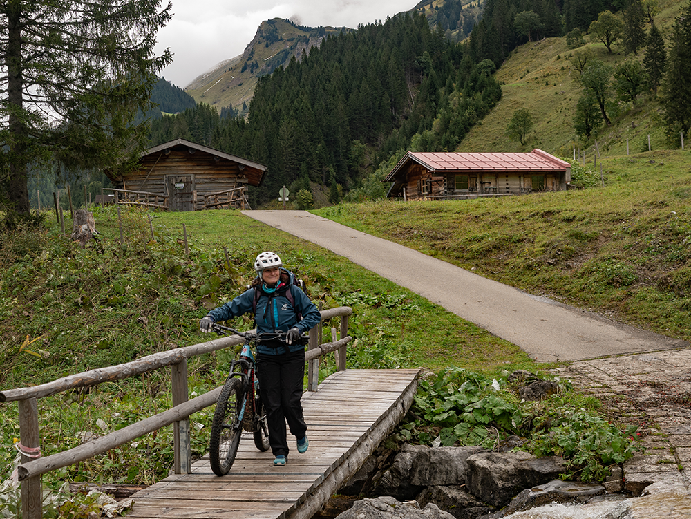 Frau Bergschoen Rappenalptal Bike and Hike