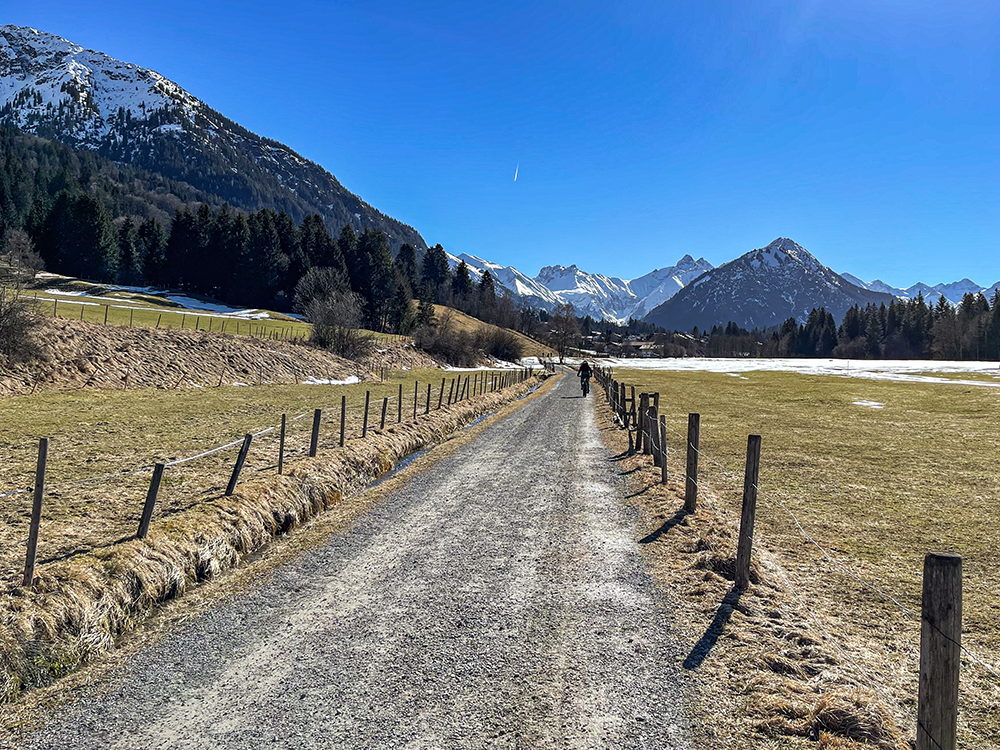 Frau Bergschön Bergschön Magazin Heft Berge Allgäu Alpen