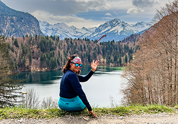 Spaziergang Freibergsee Oberstdorf Tannheimer Tal Allgäu Frau Bergschön