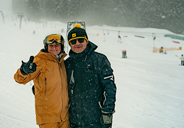 Skiegebiet Schwärzenlifte Allgäu Saisonstart Oberallgäu Oberstdorf Allgäu Frau Bergschön