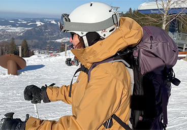 Steibis Skigebiet Skischule Berggasthof Oberstaufen Allgäu Frau Bergschön