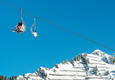 Kleinwalsertal Skigebiete Walmendingerhorn Allgäu Saisonstart Oberallgäu Oberstdorf Allgäu Frau Bergschön